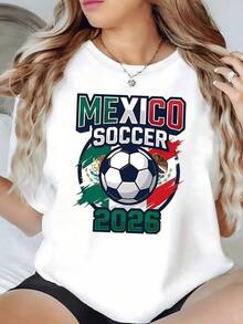 Símbolo vibrante que celebra la pasión y el orgullo del fútbol mexicano con un balón centrado sobre la bandera nacional representando fuerza unión y esperanza hacia el torneo mundial 2026 camiseta de mujer casual moderna perfecta para aficionadas del deporte - Negro - Ver 6