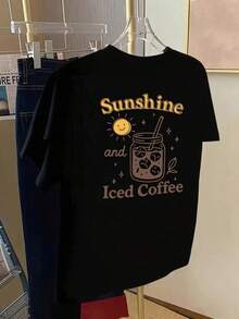 Camiseta de manga corta de corte regular - Estampado de moda "Sunshine, Iced Americano" - Camiseta de mujer con estampado de moda para primavera/verano, atuendo casual y moderno para el verano. - Negro - Ver 4