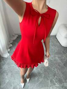 Nuevo vestido mini ajustado de mujer con cuello redondo, diseño de lazo, abertura lateral sin mangas, vestido de oficina, cita y fiesta, elegante y versátil con diseño de color block y volantes - Rojo - Ver 6