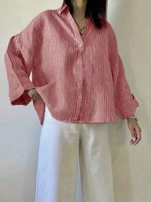 Camisa de mujer de poliéster a rayas con hombros caídos, manga larga, cuello, diseño con botones delanteros, longitud regular, tela sin estiramiento - Rojo - Ver 2