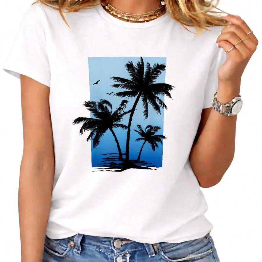 Camiseta con Silueta de Palmera Tropical y Detalles de Océano y Aves - Blanco - Ver 1