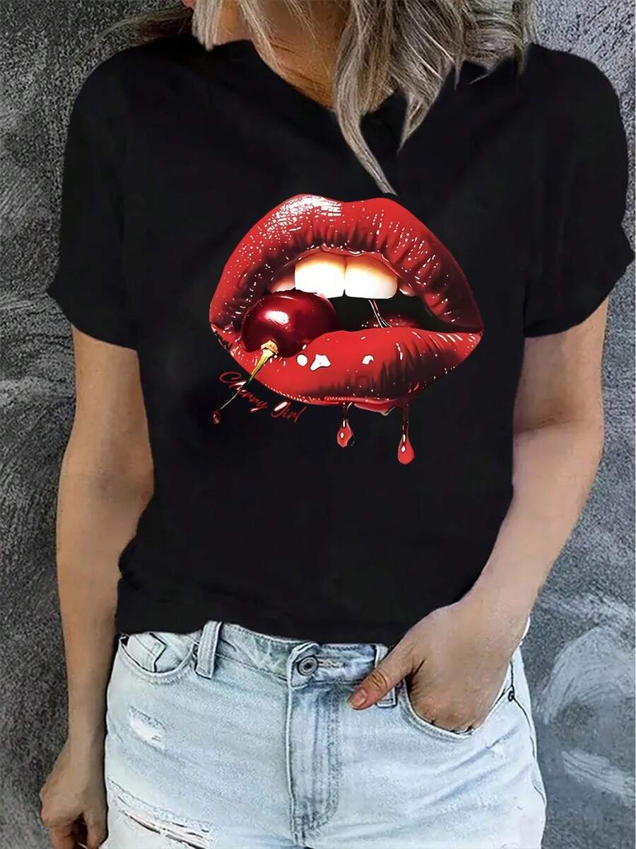 Camiseta de mujer, camiseta deportiva casual de manga corta, camiseta de base negra con llamativo estampado de labios rojos, detalles de cerezas brillantes, ajuste cómodo, algodón, diseño clásico con cuello en V. - Negro - Ver 1