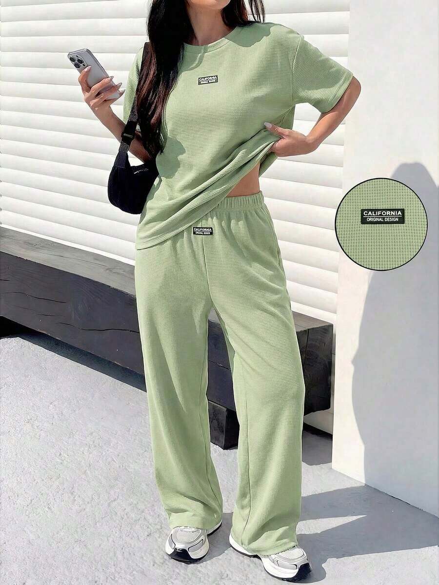 Conjunto informal de camiseta holgada y pantalones con textura mostaza para mujer - Verde Oliva - Ver 1