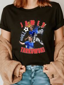 A Ball Of Fire And Players Celebrating Energetically On A Lit Field Symbolize Passion, Competitiveness, And Sportsmanship. A Comfortable, Casual Women's T-Shirt For Football Fans. - 黑色 - 查看 8