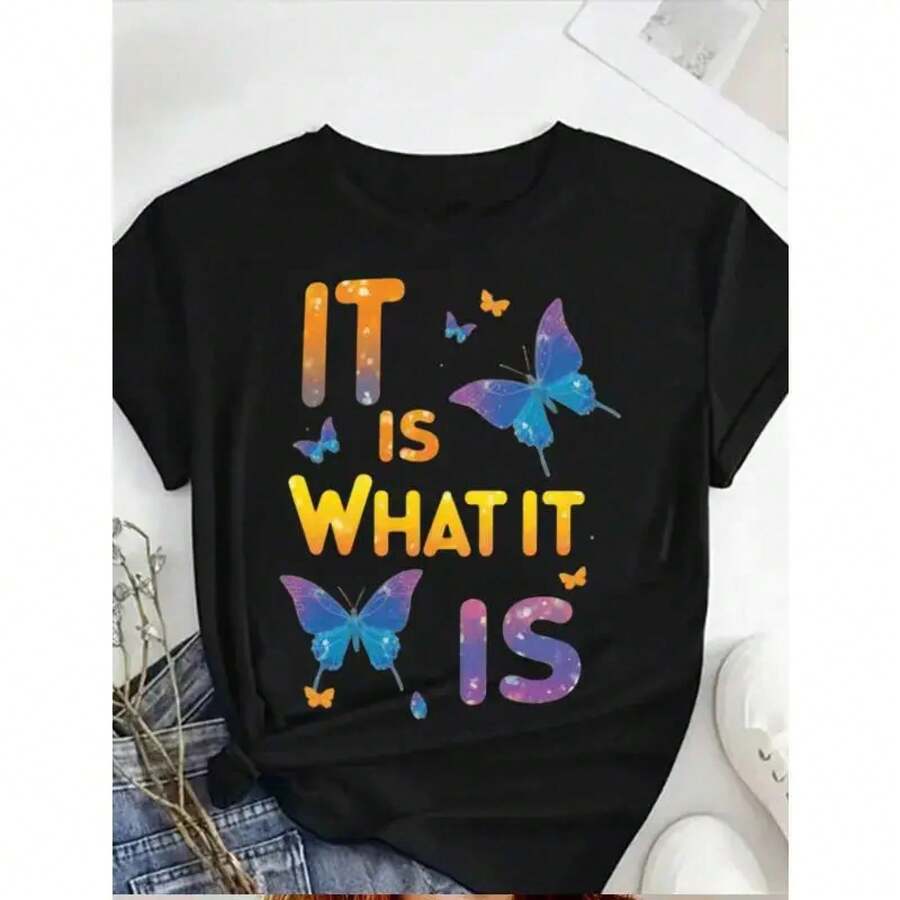 [100% Cotton] Women's Plus Size T-Shirt - Colorful Butterfly Graphic Design And Inspirational Phrase "It Is What It Is", Casual Short Sleeve Crew Neck T-Shirt For Spring, Summer, Autumn, Mother's Day Gift, Juneteenth Gift, Ladies' T-Shirts, Golf Gift For Men And Women - 黑色 - 查看 1