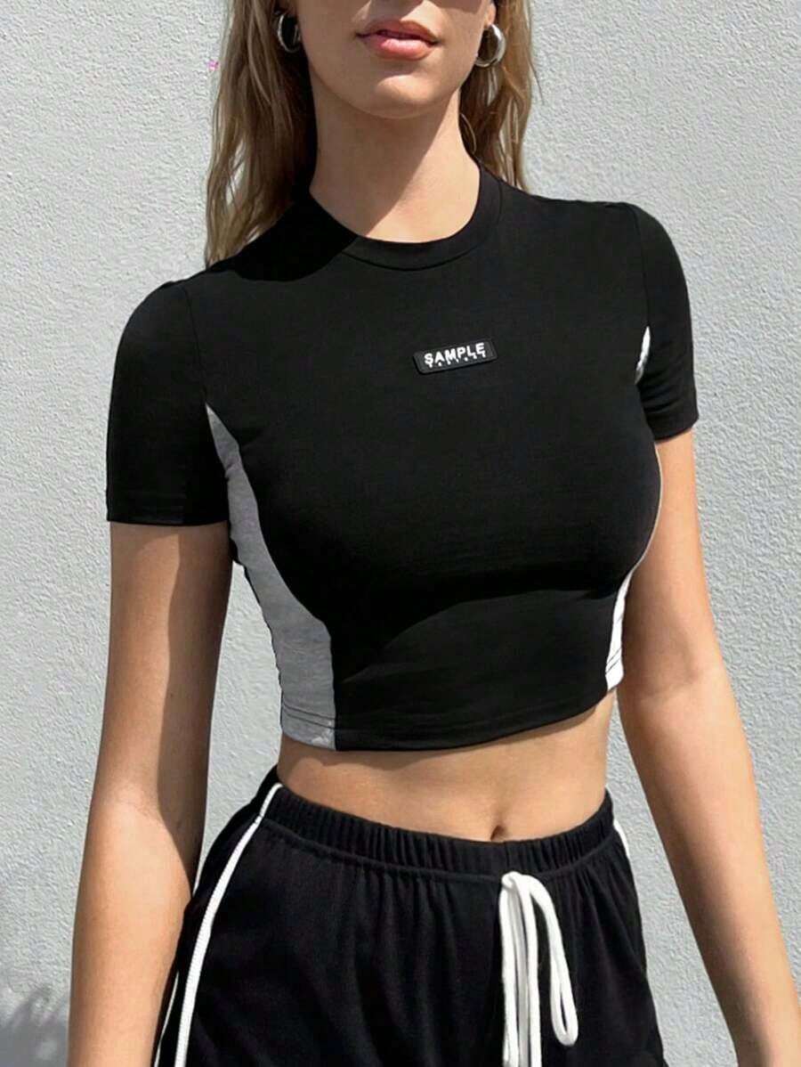 Camiseta Negra Corta Y Ajustada Para Mujer - Negro - Ver 1
