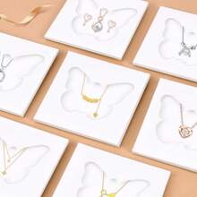 Tarjetas de exhibición de joyería para soporte de collar con bolsas autoadhesivas tarjetas de papel blanco para colgar joyas embalaje de joyería para vender 50 unidades - Mariposa - Ver 3