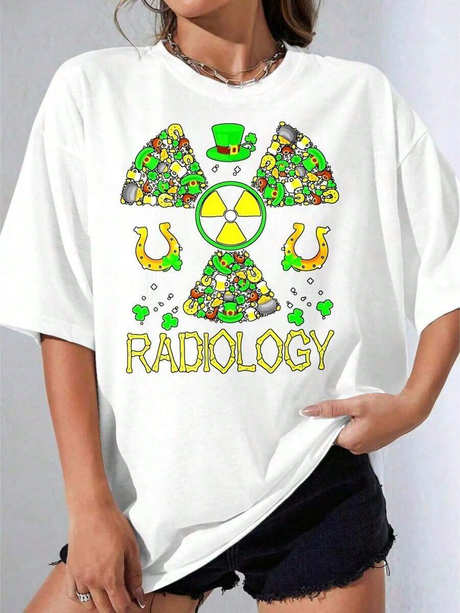 Camisetas de Mujer, Manga Corta Casual para Fiesta, Camiseta OneRadiology Blanca con Estampado del Símbolo de Radiación y Amuletos de la Suerte del Día de San Patricio para Profesionales de Radiología y Personal Médico que Celebran el Día de San Patricio, 180g - Blanco - Ver 1