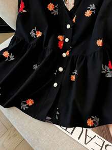 Blusa de mujer de talla grande con estampado floral de gasa, estilo casual de frente abierto tipo resort, versátil para primavera, verano y otoño - Negro - Ver 5