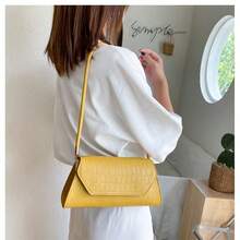 Nueva bolsa elegante y pequeña para mujer - Versátil, se puede usar como bolso de hombro y muñequera, bolso baguette con estilo - Amarillo - Ver 3