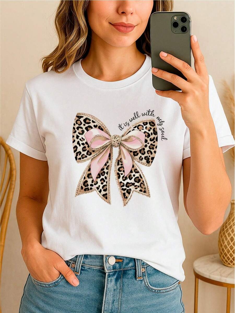 Playera 100% algodón con moño animal print y frase inspiradora "It is well with my soul" - [Blanco] - Ver 1