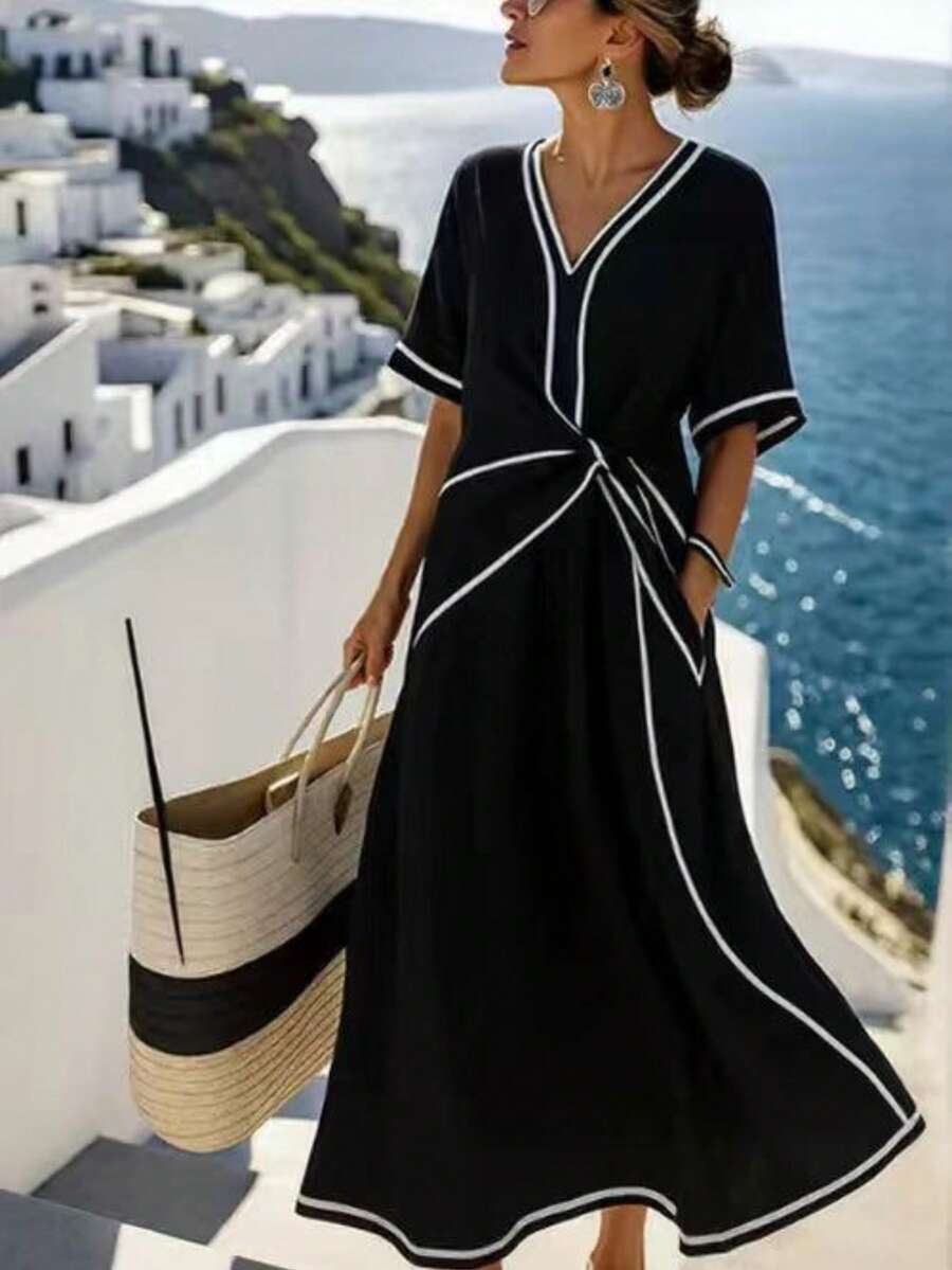 Apricot-Colored Women's Dress With Contrasting Black Details, V-Neck, Ruffled Waist, Side Pockets, Lightweight Fabric Ideal For Summer, Elegant Casual Style Perfect For Vacations, Beach And Travel, Resort Fashion - 黑色 - 查看 1