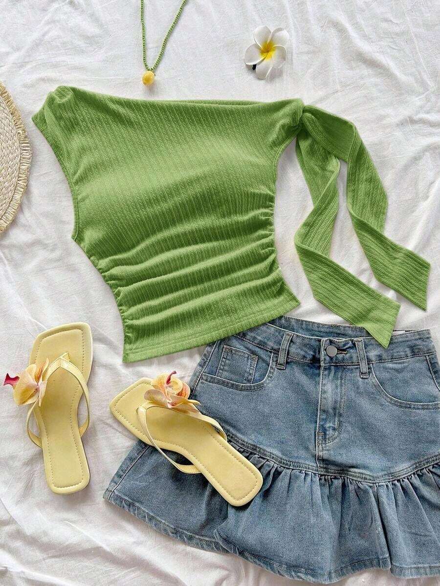 Top de mujer de color amarillo claro con tirantes asimétricos y hombros atados, fluido y ajustado, adecuado para fiesta, vacaciones, festival de música, estilo bohemio, cita de vacaciones, té de la tarde - Verde - Ver 1