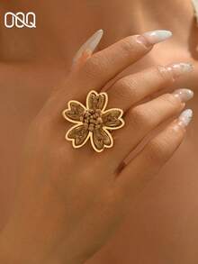 OOQ 1pc Vacation Style Five-Petal Raffia Flower Open Ring, Adjustable Size Portable Colorful Floral Ring For Women, Bridesmaid Gift, Friend Gift (Handmade Raffia Weaving, Shape & Direction Random) - Brown - View 1