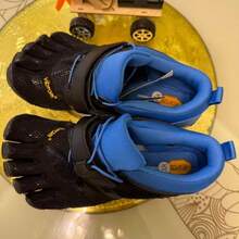 FiveFingers Barefoot Training Shoes - Minimalist Running & Hiking Footwear, Adjustable Strap, Non-Slip Grip For Men & Women - Blue - View 5