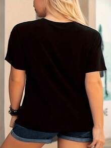 Women's Short-Sleeved T-Shirt With A Round Neck, Loose-Fitting, Casual, And Versatile. Featuring A Modern, Elegant, And Sophisticated Print Of Simple Letters, Ideal As A Wardrobe Staple; Made From Soft Fabric With A Great Drape - Unisex Short-Sleeved T-Shirt With A Round Neck, Made Of Loose-Fitting Cotton In An Urban Vintage Style. - 黑色 - 查看 3