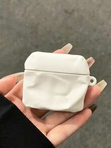 1個白色塑膠扁平皺褶耳機保護殼，簡約優雅設計，柔軟矽膠材質防摔防刮，精準開孔不影響充電，相容多代Apple耳機，適用新款第3代、第4代、Pro、Pro2、Pro3及其他機型 - 彩色 - 查看 3