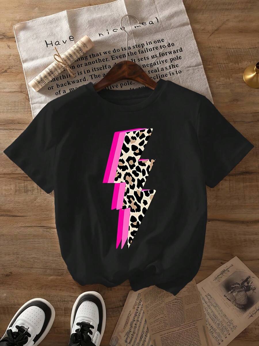 Plus Size T-Shirt With Leopard And Pink Lightning Print, Short Sleeves And Round Neck, Casual Top, Spring/Summer Style, Plus Size Women's Clothing. - Black - View 1