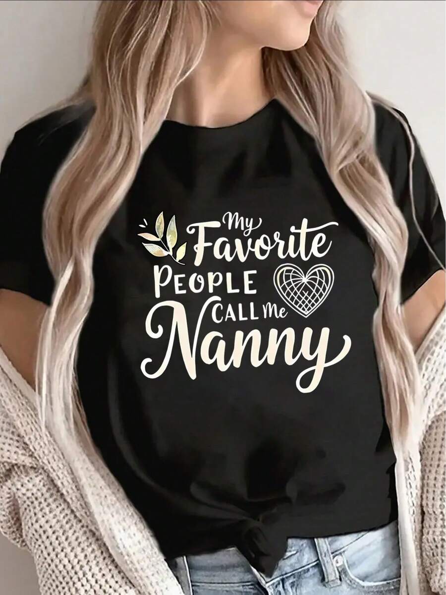 1 Printed Short-Sleeved T-Shirt For Women, With The Phrase 'The Person I Love Most Calls Me Grandma', Very Suitable Material For Casual Use At Home, Kitchen Or Family Activities, Soft And Durable, 180g 100% Cotton. - 黑色 - 查看 1