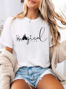 Women's Graphic T-Shirt With A Creative Cartoon Print Featuring A Castle In A Distinctive Artistic Style. This Women's Summer Garment Is A Crew Neck T-Shirt Made From A Soft And Comfortable 100% Cotton Fabric. Perfect For Everyday Wear, Outdoor Activities, Or Shopping Trips. Also Ideal For... - 白色 - 查看 8