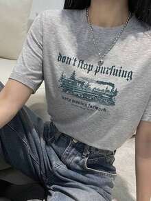 Camiseta de manga corta de corte holgado para mujer con estampado de eslogan y cuello redondo para el verano, camisetas gráficas, ropa de vuelta al colegio - Gris - Ver 1