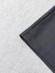 Shorts de mujer de cintura alta de color gris oscuro minimalista y de moda, con cierre de cremallera en la espalda, adecuados para el uso diario, citas y ocasiones románticas - Gris - Ver 6