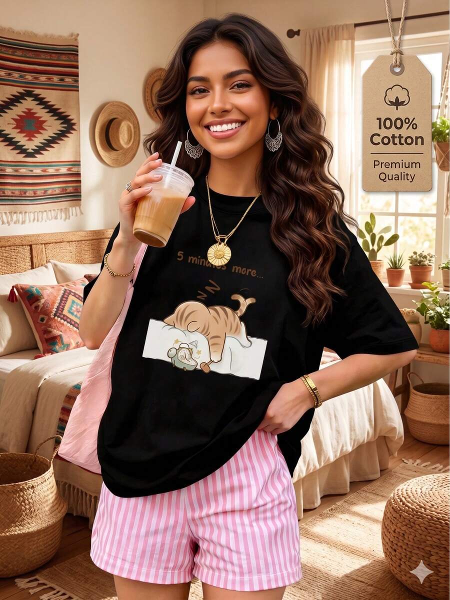 Gato Durmiendo Y2K: Playera de Mujer "Gato Durmiendo" Estilo Y2K, Camiseta de Letras para Vacaciones y Playa, Top Elegante de Verano para Fiesta - Negro - Ver 1