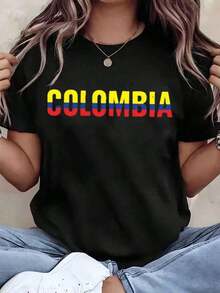Designed For Modern, Stylish, And Comfortable Women. Women's T-Shirt With A Colombian Flag Print, Crew Neck, Relaxed Fit, Casual Style For Everyday Wear, Ideal As A Gift. 220g. Made With Premium Soft And Breathable Fabric, Designed For All-Day Comfort And Versatile Everyday Wear, Perfect For Casual Outings. - 黑色 - 查看 6