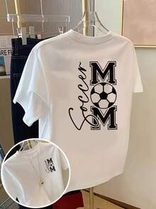 Camiseta casual de manga corta con estampado frontal y trasero, corte regular, esencial para el verano para mamás futbolistas, con estampado "MOM" y cuello redondo - Ropa de mujer, ajuste cómodo, diseño clásico, atuendo casual diario de verano. - Blanco - Ver 8