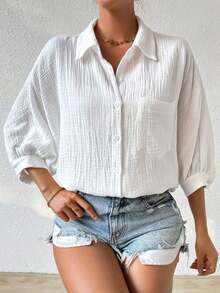 Camisa de mujer minimalista y casual de unicolor con botones delanteros, textura y hombros caídos - Blanco - Ver 3