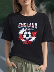Balón de fútbol sobre cruz roja con texto England Soccer 2026 que simboliza pasión y unión deportiva camiseta para mujer 100% algodón - Negro - Ver 6