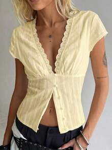 Blusa ajustada de manga corta con cuello de encaje con textura de rombos, botones y fruncido, adecuada para uso casual, ir al trabajo, estilo bohemio y vacaciones en la playa en verano - Albaricoque - Ver 5