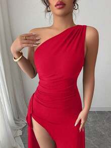 Nuevo vestido negro asimétrico sexy con hombro plisado, recorte hueco y abertura alta, adecuado para vacaciones, citas y fiestas en verano - Rojo - Ver 7