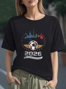 Balón con mapas de América del Norte y siluetas de ciudades que simbolizan unión y pasión por el fútbol 2026 camiseta para mujer 100% algodón - Negro - Ver 1
