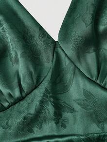 Vestido de mujer de moda con estampado total, cuello halter y lazo en la cintura, de largo medio - Verde Oscuro - Ver 4