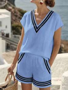 Hotletica Conjunto informal de 2 piezas de top de manga corta con cuello en V a rayas y shorts para mujer - Azul - Ver 1