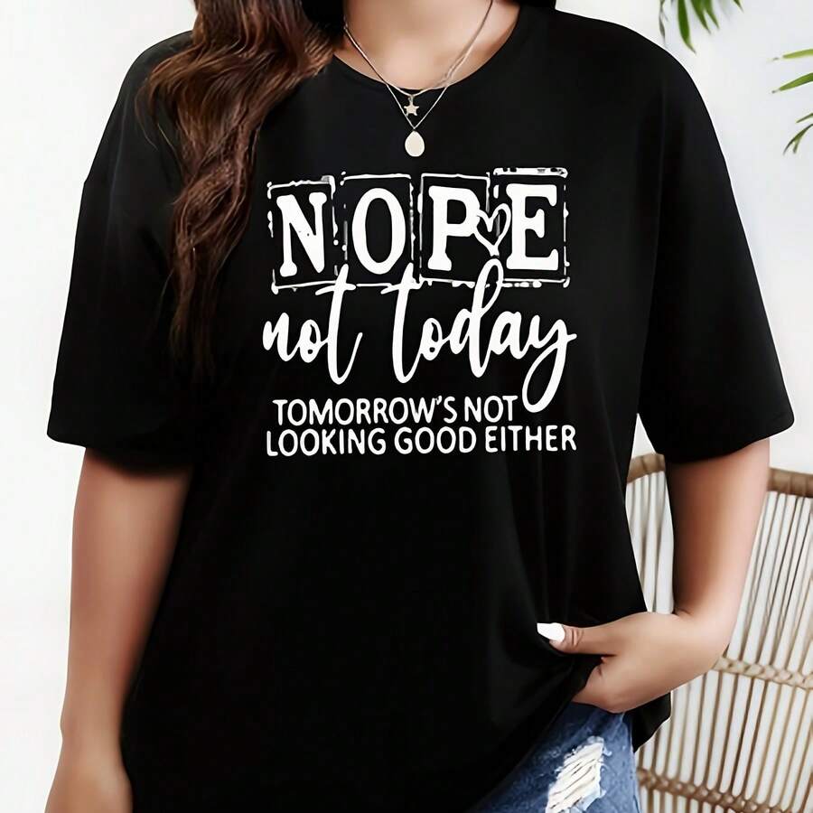 Women's Plus Size Black Oversized T-Shirt - Short Sleeve, Crew Neck, Comfortable And Stretchy, Opaque Fabric And Loose Fit For Spring/Summer, Casual Wear, Machine Washable (Curve-Friendly) - A Layering Essential For All Seasons - Black - View 1