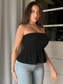 Top de tirantes con pliegues y volantes en el bajo, de tela texturizada, elegante - Negro - Ver 5