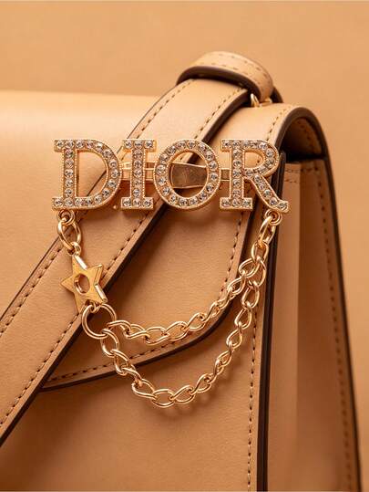 Luxury Letter Chain Brooch Pin For Women, Rhinestone Crystal Lapel Pin With Double Chain Star Charm, Vintage Gold Tone Suit Collar Brooch, Fashion Jacket Sweater Coat Accessory For Party Wedding Daily Wear Gift