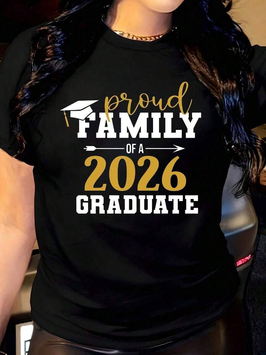 Camiseta de manga corta para mujer con estampado dorado "Orgullosa Familia de Graduada de 2026", cuello redondo, estilo casual, ideal para celebrar la graduación, regalo para padres y familiares, adecuada para el verano, perfecta para el Día de la Madre y como regalo de cumpleaños. - Negro - Ver 1