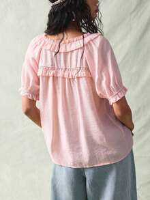 Blusa de verano de mujer con botones frontales, manga corta y volantes en color liso - amarillo ganso - Ver 8