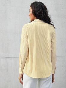 Camisa de mujer de manga larga con hombros caídos y rayas, estilo básico urbano y de commuter, moda simple y elegante, adecuada para vestimenta casual de negocios, oficina, profesora - Amarillo - Ver 2