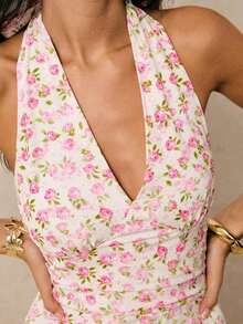 Vestido con espalda descubierta de cuello halter, cintura fruncida y estampado floral diminuto amarillo, adecuado para vacaciones - Rosa - Ver 6