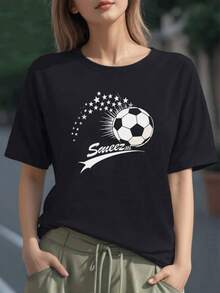 Balón rodeado de estrellas que simboliza energía pasión y movimiento deportivo femenino con trazos brillantes y modernos camiseta de mujer 100% algodón cómoda y perfecta para uso diario - Negro - Ver 6