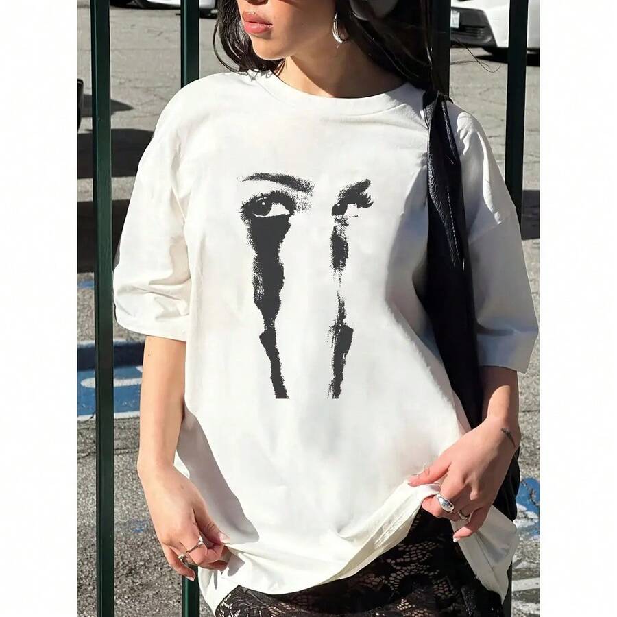 Camiseta Gráfica de Algodón para Mujer, Estilo Vintage, Manga Corta, Cuello Redondo, Suave, Transpirable, Informal, para Verano, Estampado de Rostro en Blanco y Negro, Estética Y2K - Blanco - Ver 1