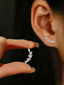 1 Pair S925 Sterling Silver Minimalist Fresh Leaf Stud Earrings, Casual Personalized Accessory For Women, Elegant Gift For Anniversary, Birthday, Friends - Leaves - View 2