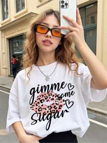 Camiseta Casual Estampada Wo - "Añade un Toque de Dulzura" Estampado de Leopardo Rosa y Negro, Cuello Redondo, Mangas Cortas, Tela Ligera de Mezcla, Una Excelente Opción para Primavera y Verano, Transpirable y Cómoda. - Blanco - Ver 1
