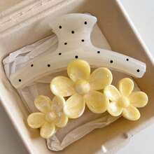 1pc,2pcs/Set 4.33in/11cm Acrylic Claw Clip Yellow Flower Hair Claw White Polka Dot Cute Bun Clip For Women, Suitable For Summer Face Washing, Hair Washing, Makeup, Outfits, Festivals, Travel, Gifts, Daily Casual, Parties, Beach Vacations, Large Hair Clip - Multicolor - View 8