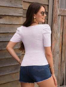Camiseta casual de mujer con cuello cuadrado a rayas y mangas abullonadas cortas - Rosa Roja - Ver 2