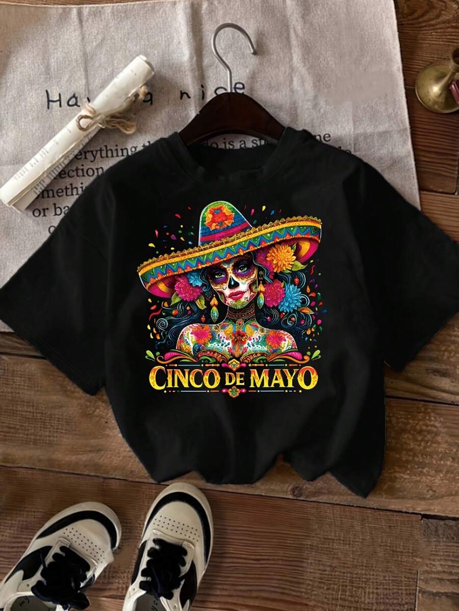 Women's Printed T-Shirt For Cinco De Mayo - Casual Black Crew Neck T-Shirt With Skull And Hat Design, Machine Washable, Summer Celebration Top, Clothing For Mexican Cultural Events, Bright Print Shirt, Local Community Shop, Fast Release, Soft Cotton, Enjoy A Special Discount, Suitable For Easter, Halloween, Thanksgiving, Etc. - 黑色 - 查看 1